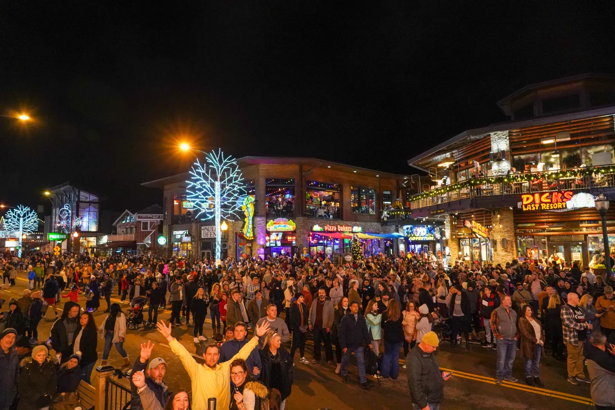 Things to Do at Christmas in Gatlinburg | Off-Road Gatlinburg
