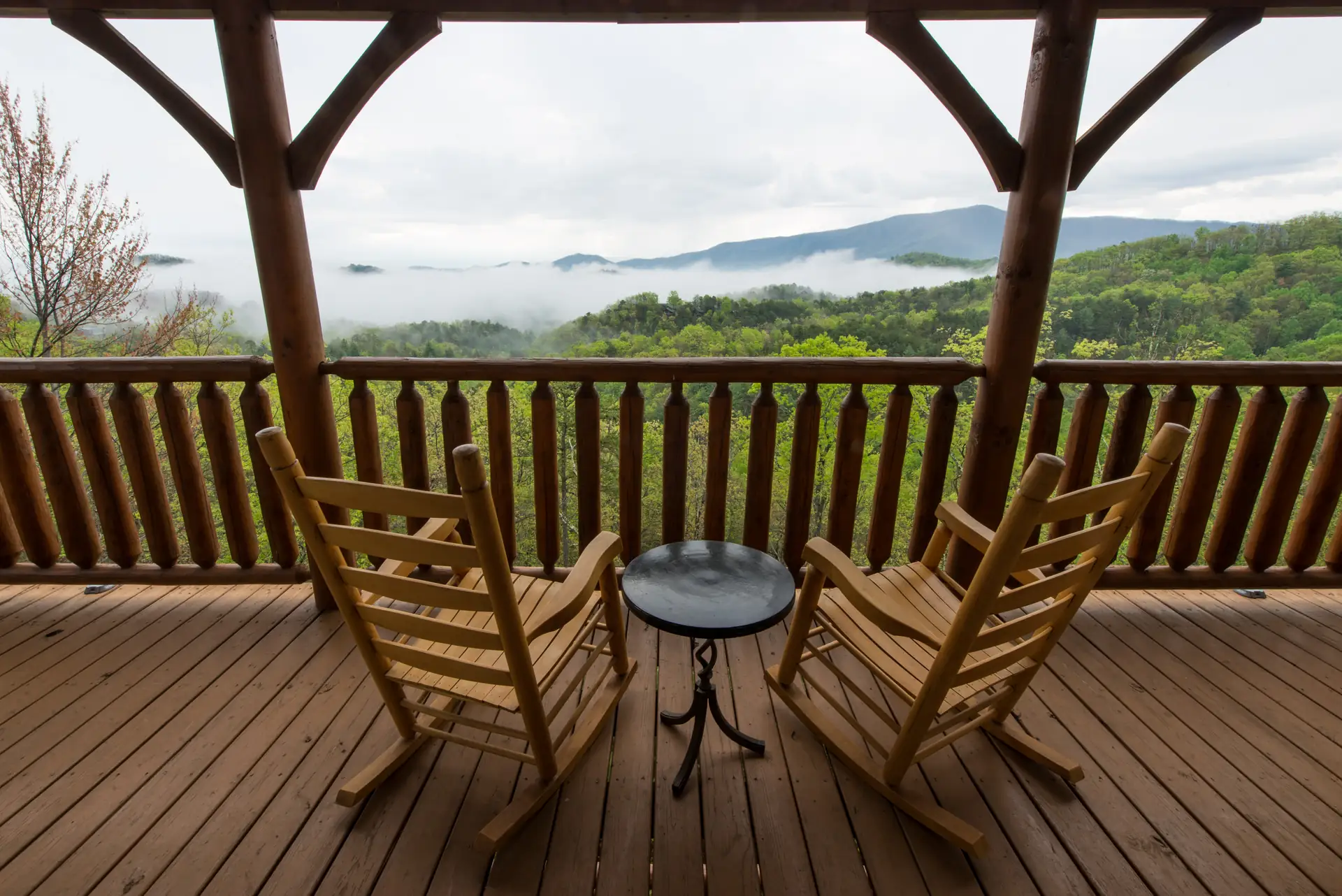 Cozy cabin in the Smoky Mountains, a romantic Valentine's getaway near Gatlinburg